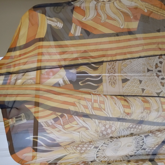 Large Silk Blend Scarf / Wrap - Picture 3 of 4